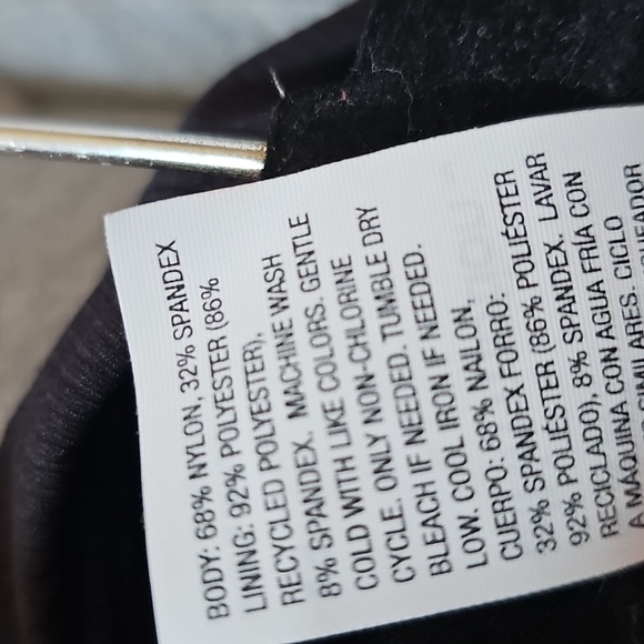 NWT All In Motion UPF 50+ Workout Rib Racerback Crop Tank Top Black XS - Picture 4 of 7